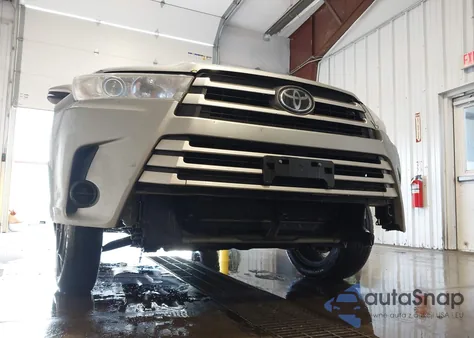 2017 Toyota Highlander Le from USA, damaged, VIN 5TDBZRFH0HS399324